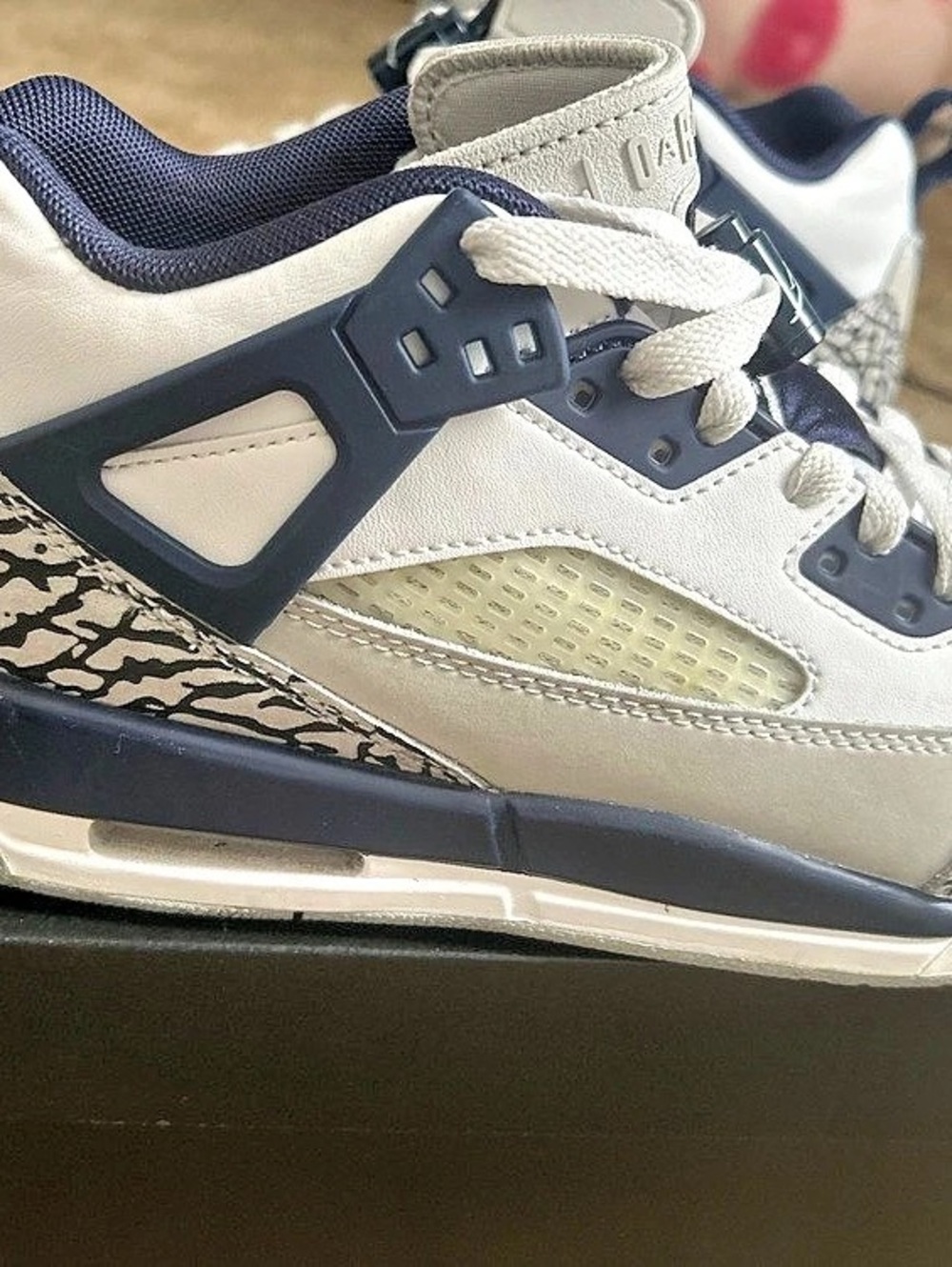 Jordan Air Jordan Legacy 312 Low Sneakers in White & Blue Like New